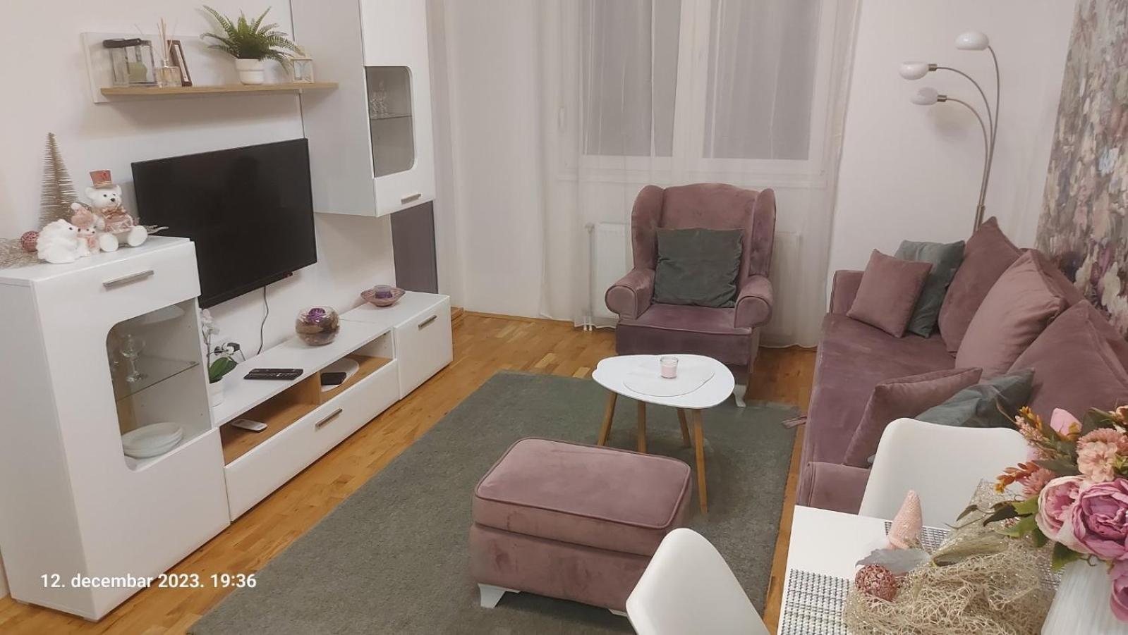 Spring Flower Apartment